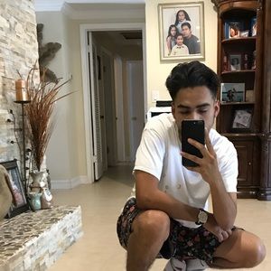 Meet your Posher, Diego